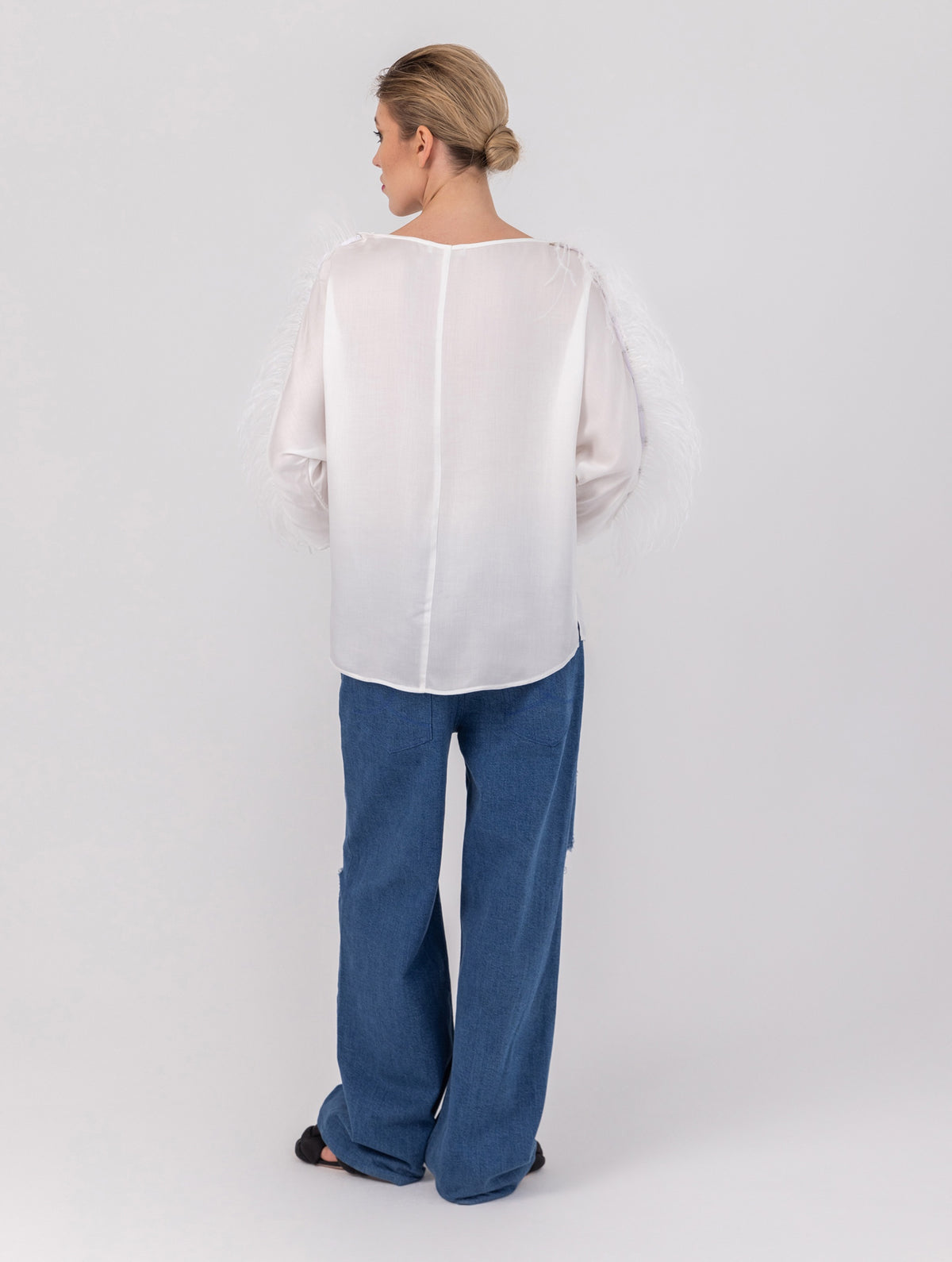 Halblang-Arm T-Shirt aus Viskose mit Federn am Arm zum an -und abknöpfen