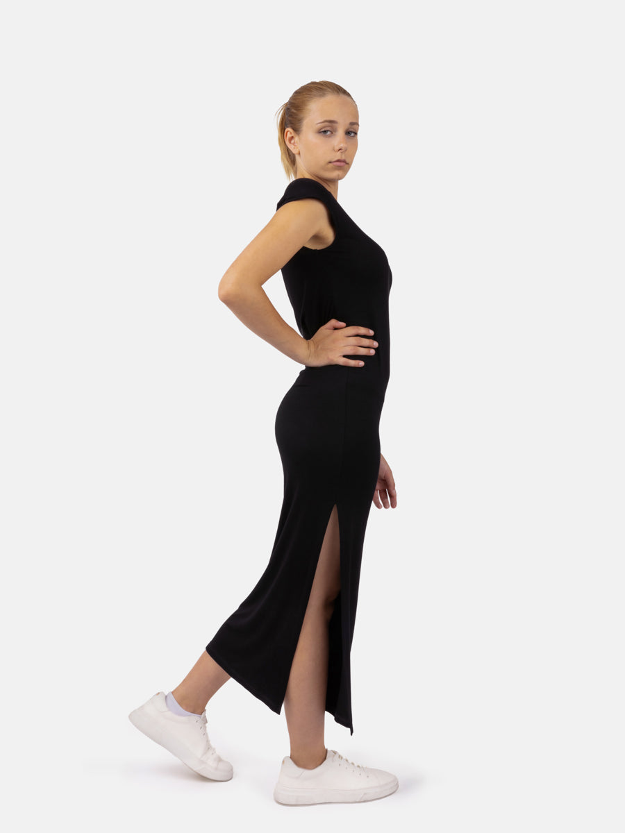 Midi-Schlauchkleid aus Edel-Jersey mit rundem Ausschnitt, Schulterpolstern und Schlitz an der Seite