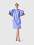 Locker geschnittenes Kleid mit elastischen Bündchen an den Ärmelenden. Hergestellt aus 100% feinster Baumwolle.