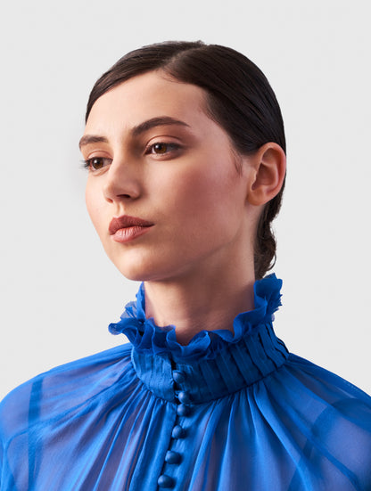 Edle Seiden Chiffonbluse Babett in blau von Helene Galwas.
