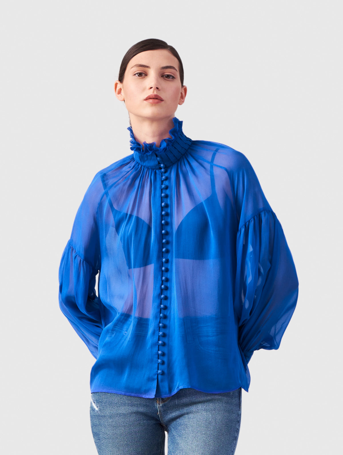 Edle Seiden Chiffonbluse Babett in blau von Helene Galwas.