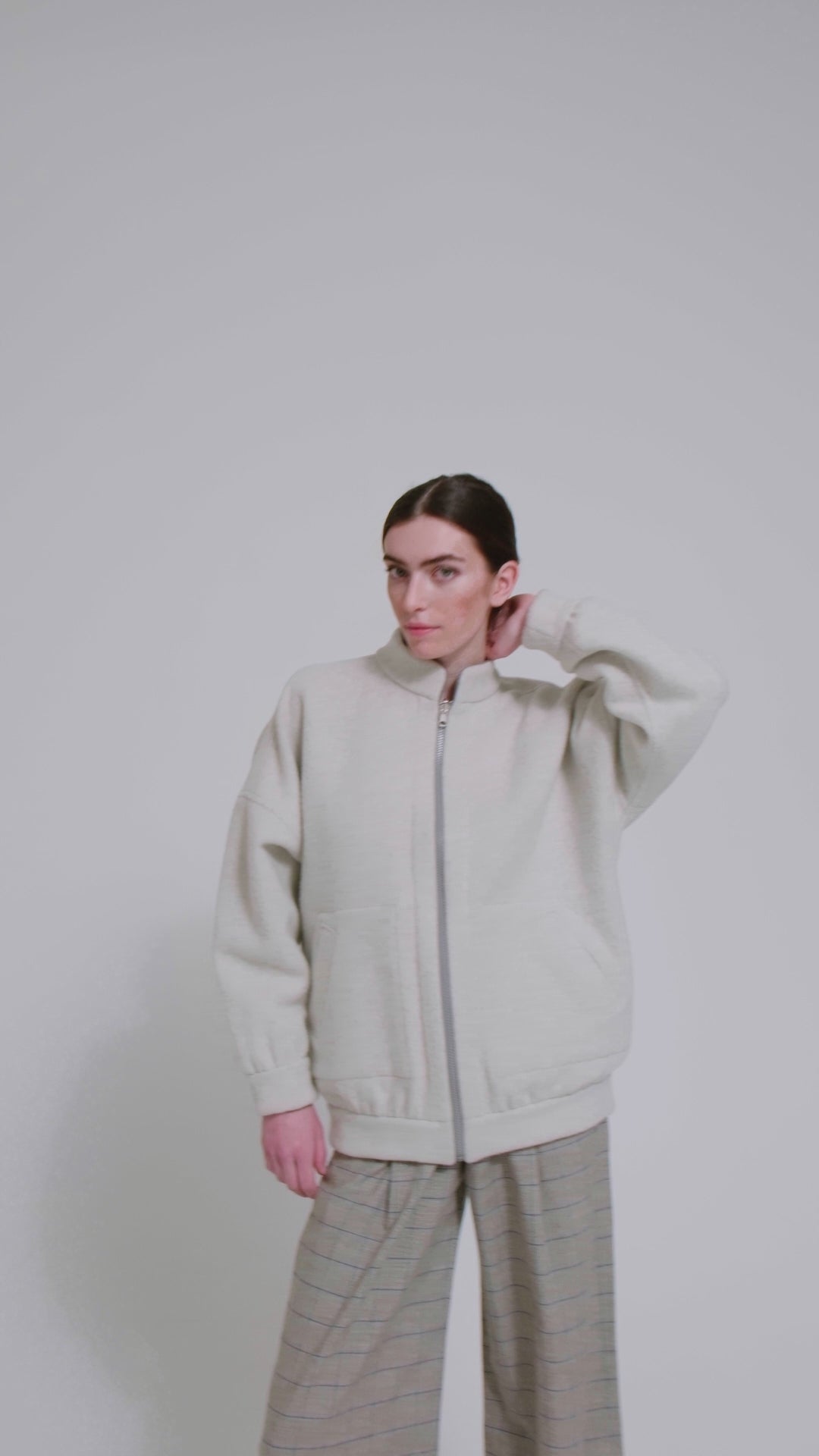 Helene_Galwas_Blouson_Jacke_Luise_grau_video